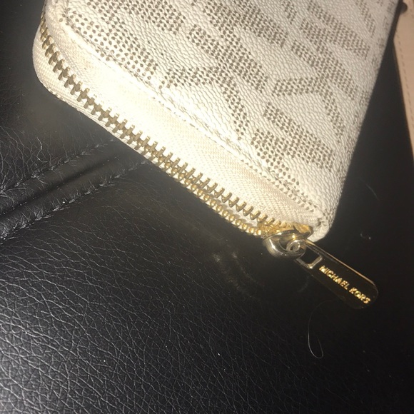 Michael kors wallet - Picture 5 of 7